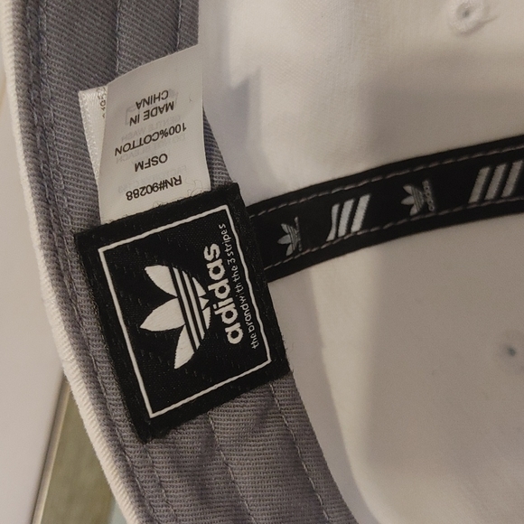 🧢Adidas Cap - Picture 7 of 8